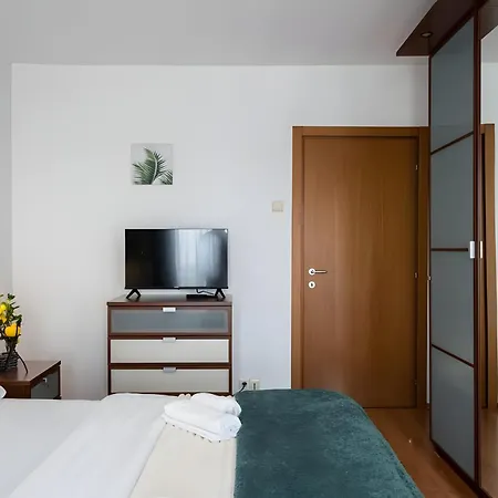 2br Comfy W Stunning View - High Sky Апартаменты Бухарест