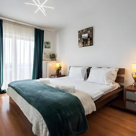 2br Comfy W Stunning View - High Sky Apartamento Bucareste